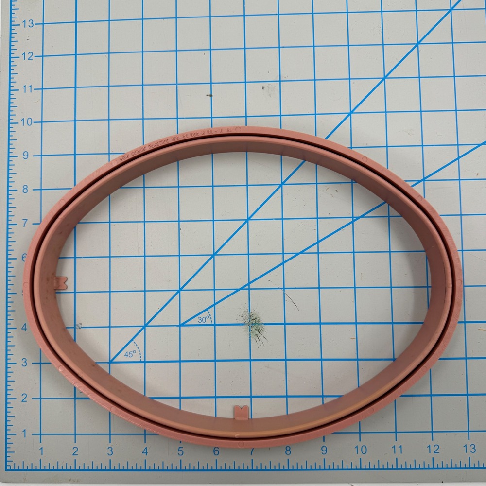 New Berlin Plastics 8x11 Oval Embroidery‎ Hoops Set of 2 Dusty Rose Made in USA